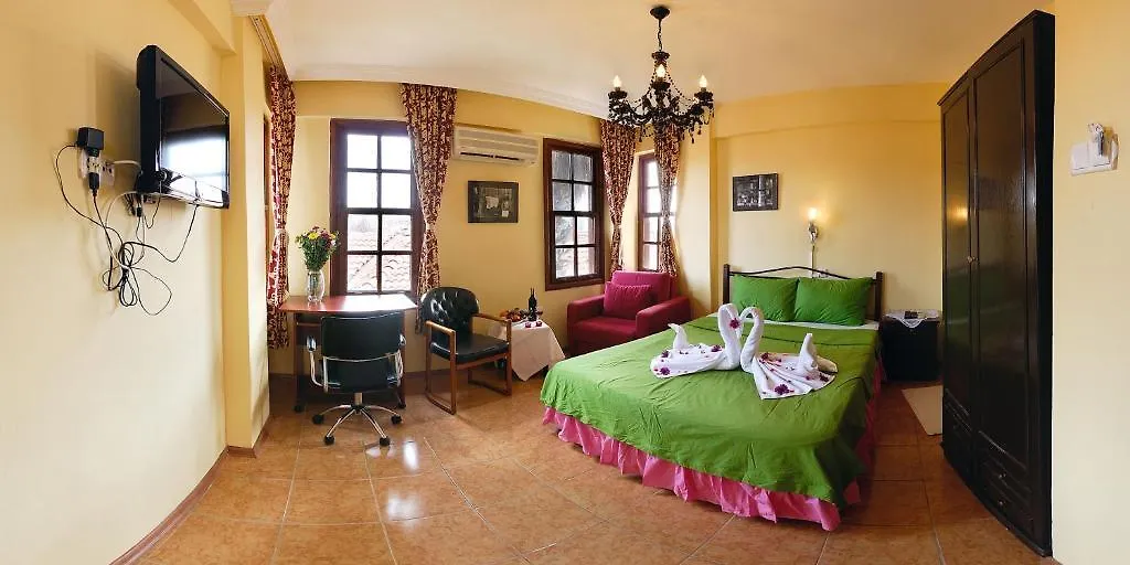 Dantel Pansiyon Antalya 3*,